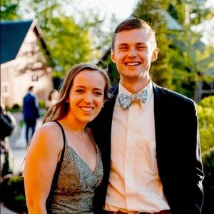 Meet your Posher, Grayson